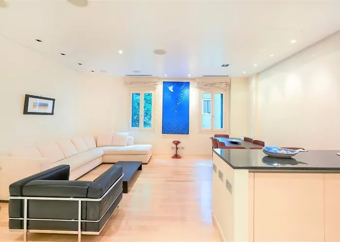 Ca' Santa Eufemia, Cozy And Classy, Sleep 4 Appartement Venetië